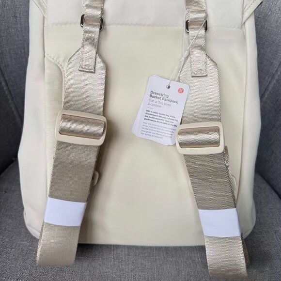 Lululemon Drawstring Bucket Bag - Picture 3 of 7